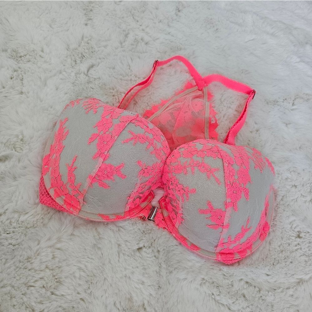 Victoria Secret Bra - Picture 3 of 6
